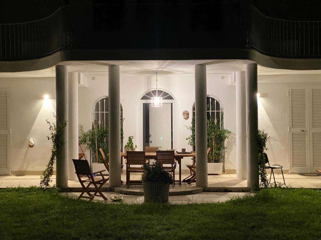 Casa Blanca B&B Latina Zewnętrze zdjęcie