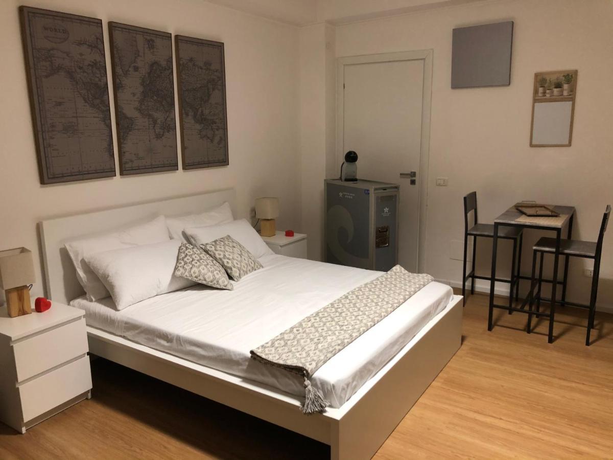 Casa Blanca B&B Latina Zewnętrze zdjęcie