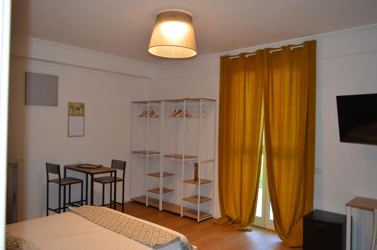 Casa Blanca B&B Latina Zewnętrze zdjęcie