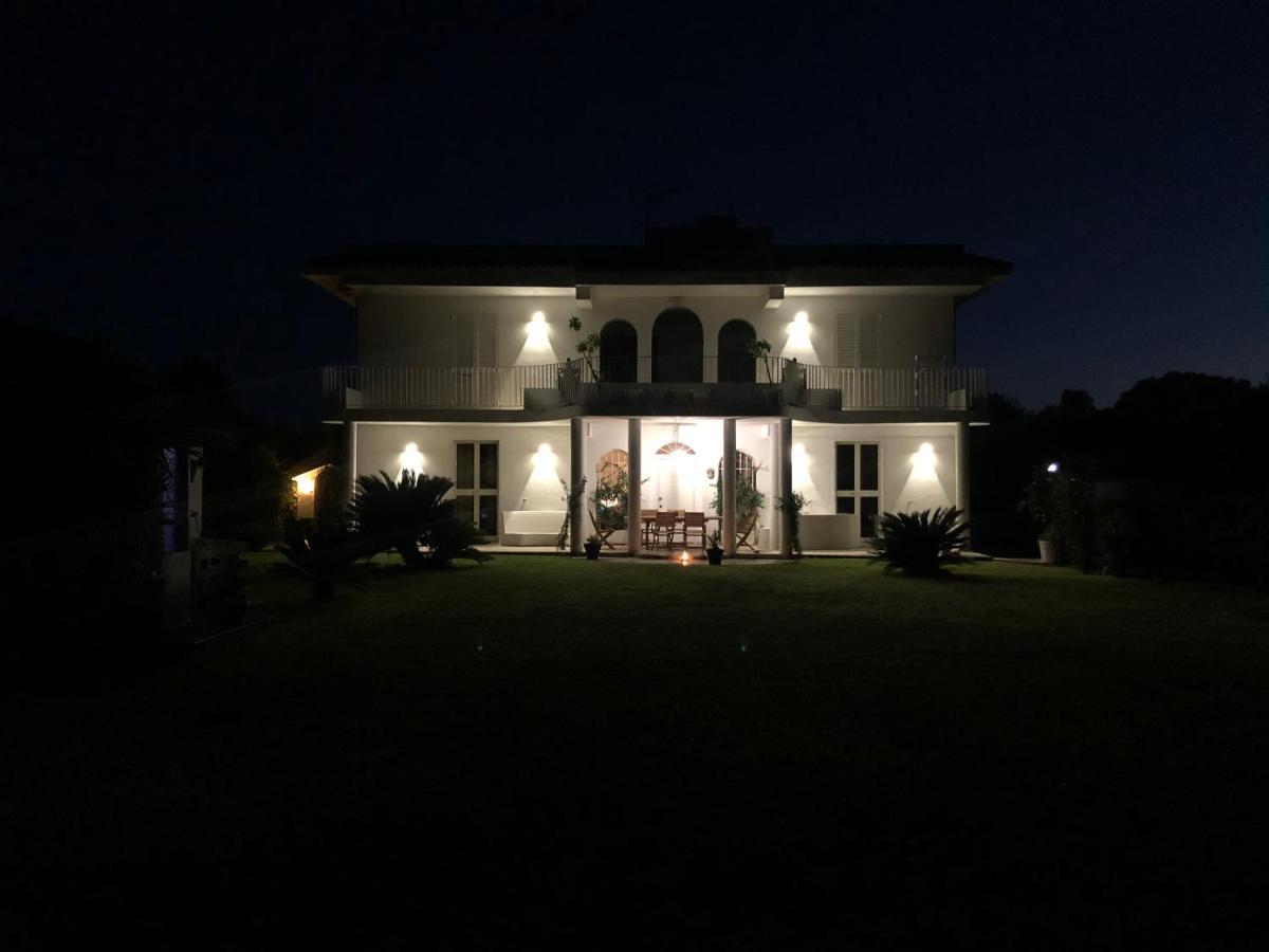 Casa Blanca B&B Latina Zewnętrze zdjęcie